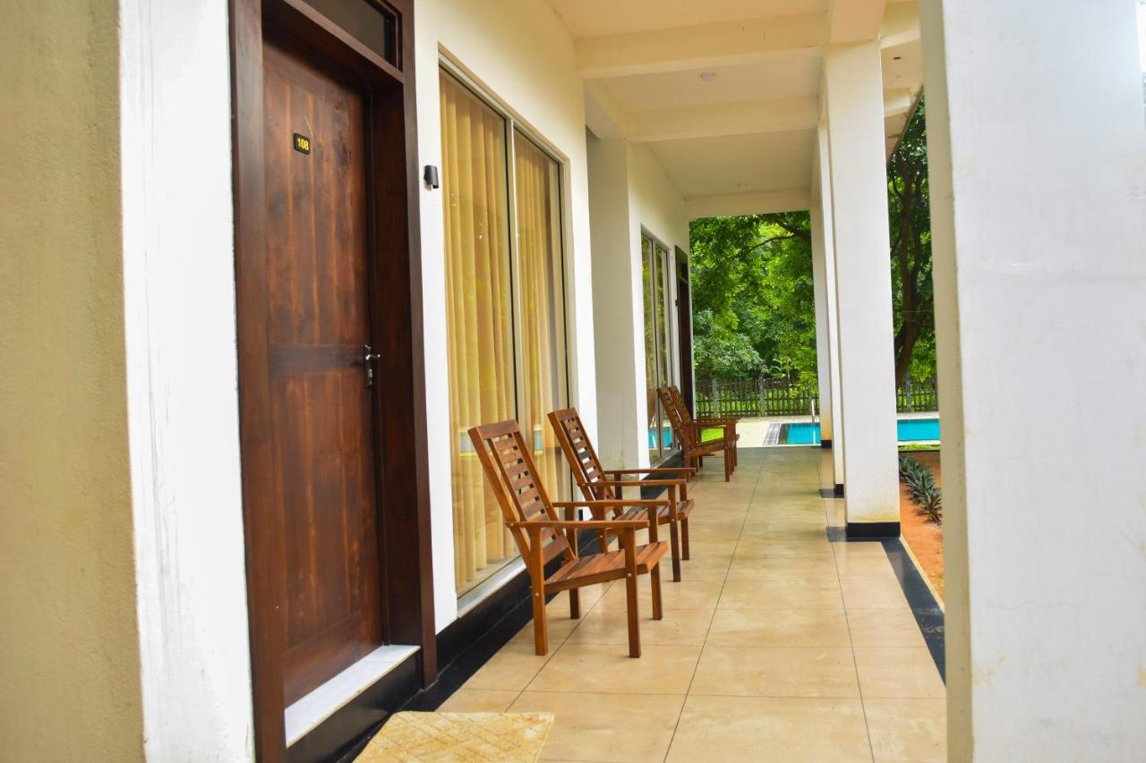 Pivisuma Lodge Dambulla Exterior photo