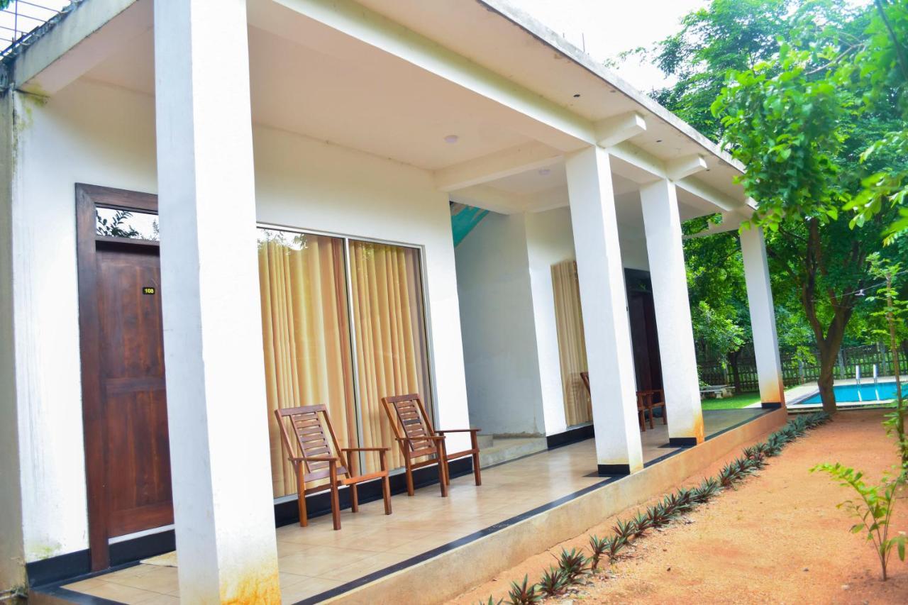 Pivisuma Lodge Dambulla Exterior photo