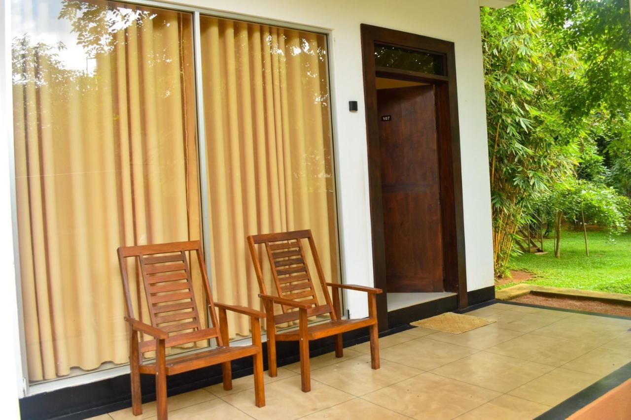 Pivisuma Lodge Dambulla Exterior photo